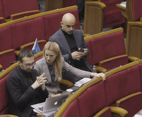 Beyond Revolution – Fighting for Democracy